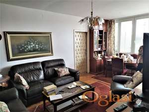 Autokomanda, Triše Kaclerovića, renoviran, pogled na Hram ..